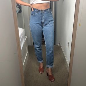 Vintage Wrangler high rise soft jeans
